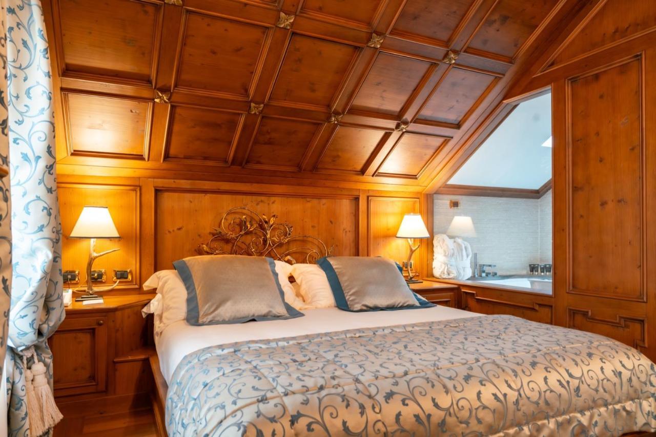 Ambra Cortina Luxury&Fashion Hotel Cortina dʼAmpezzo Extérieur photo