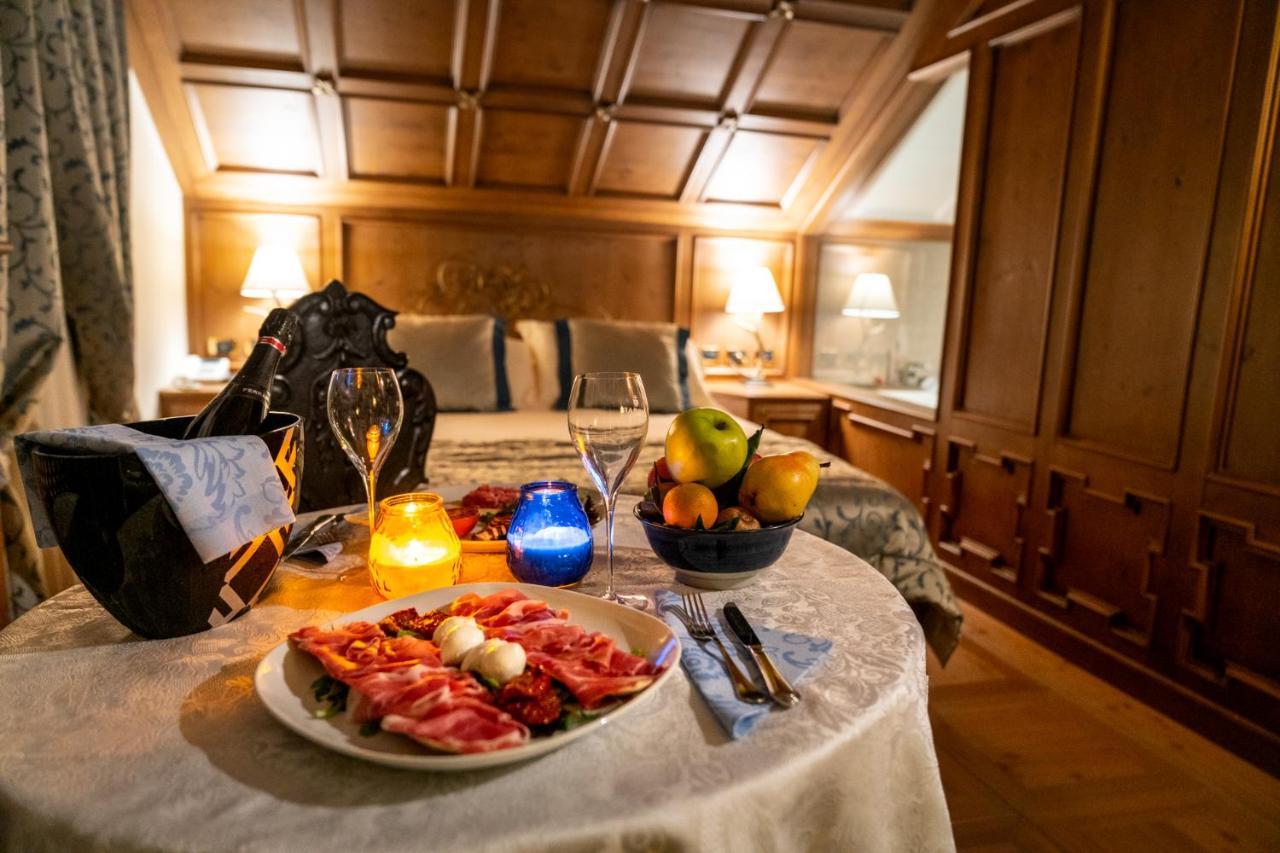 Ambra Cortina Luxury&Fashion Hotel Cortina dʼAmpezzo Extérieur photo