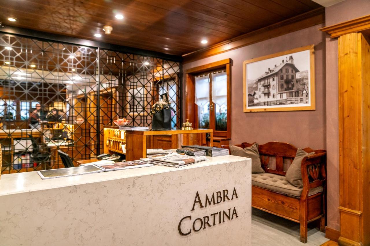 Ambra Cortina Luxury&Fashion Hotel Cortina dʼAmpezzo Extérieur photo