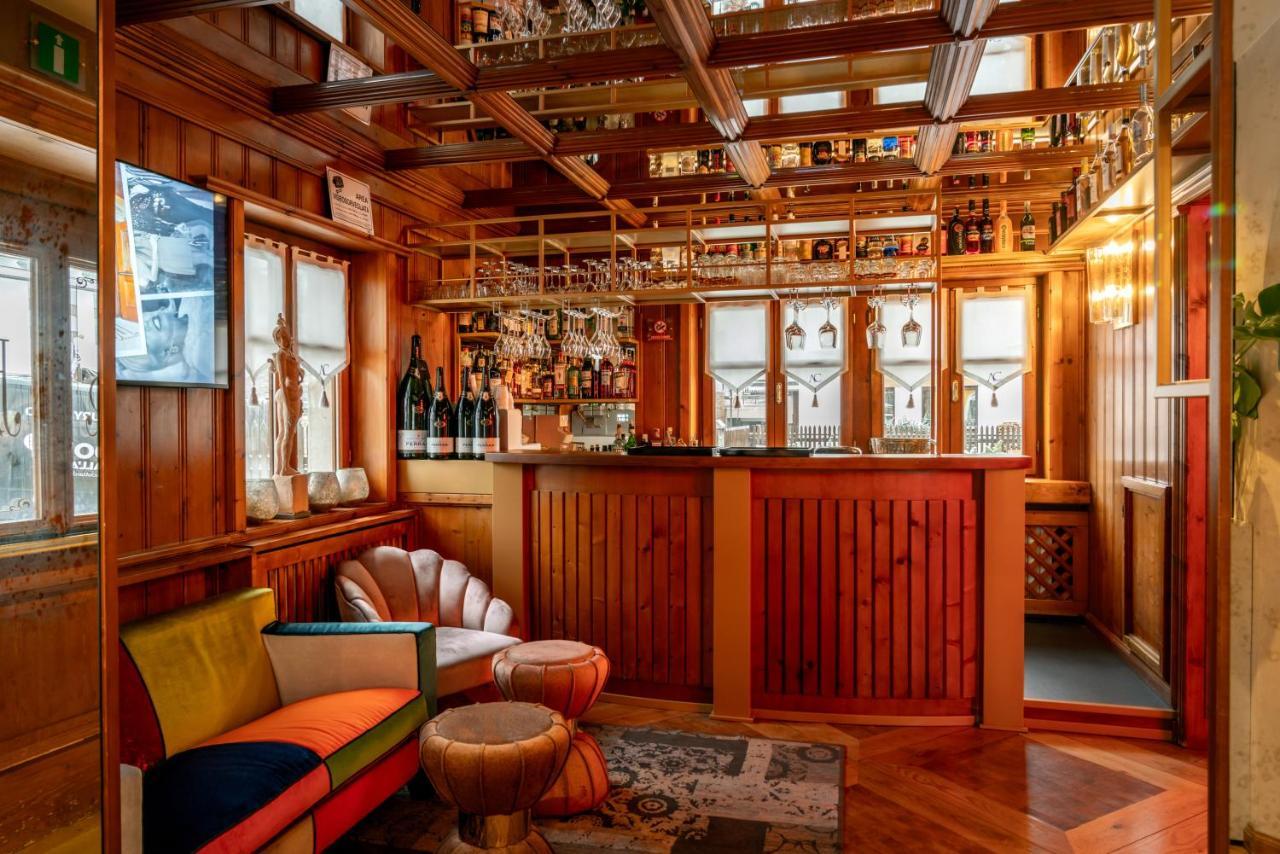 Ambra Cortina Luxury&Fashion Hotel Cortina dʼAmpezzo Extérieur photo