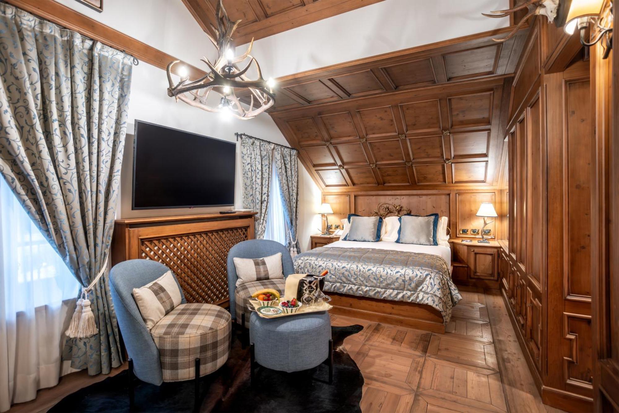 Ambra Cortina Luxury&Fashion Hotel Cortina dʼAmpezzo Extérieur photo